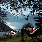 Bed and Breakfast Silvi Piscina Sauna E Hot Tub Perledo
