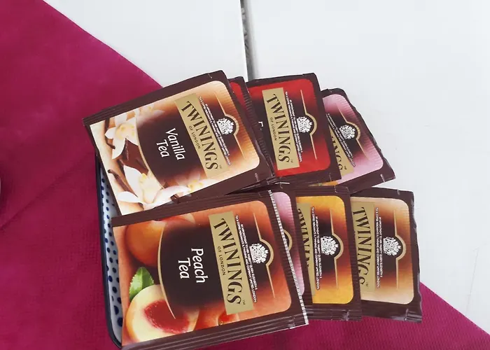 Silvi Piscina Sauna E Hot Tub Frühstückspension 4*