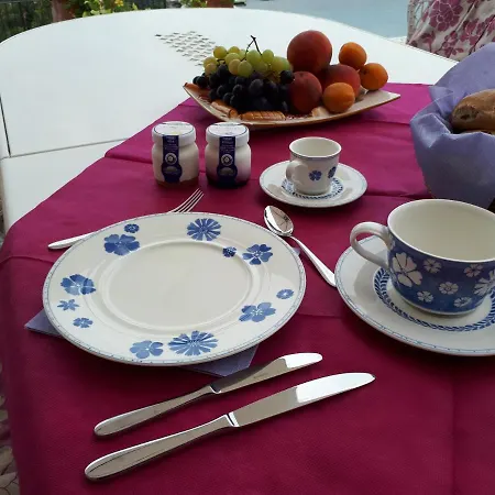 Silvi Piscina Sauna E Hot Tub Frühstückspension